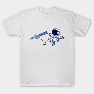Astronaut plays Satellite Soccer T-Shirt